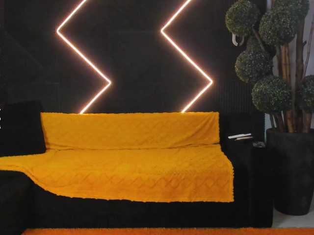 Shanita-moon live cam on BongaCams