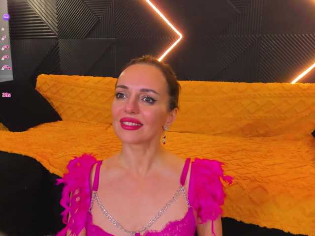 Shanita-moon live cam on BongaCams