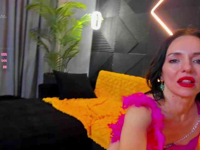 Shanita-moon webcam