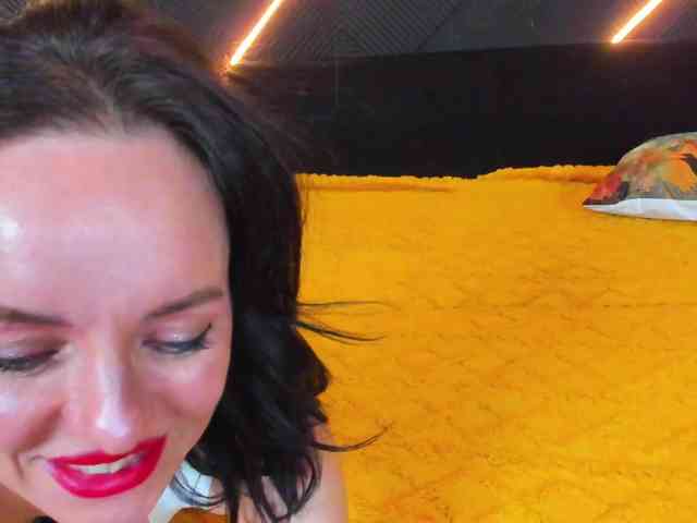 Shanita-moon webcam