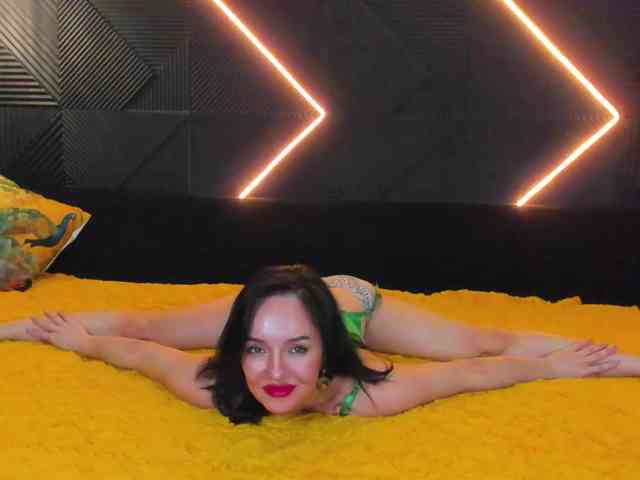 Shanita-moon webcam
