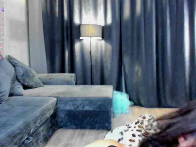 Shanita-moon webcam