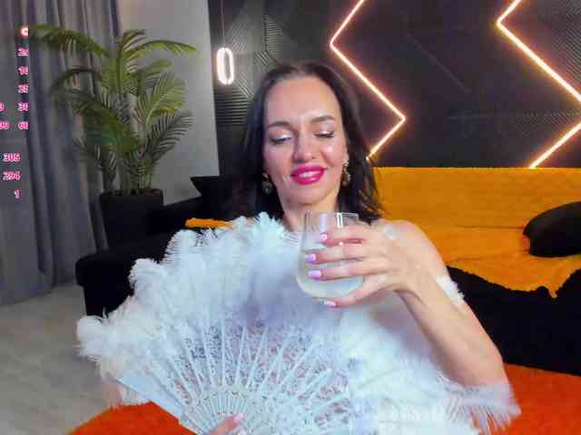 Shanita-moon webcam