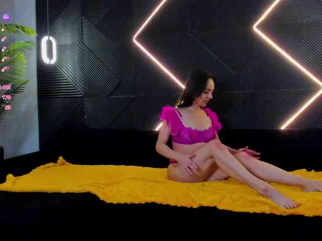 Shanita-moon webcam