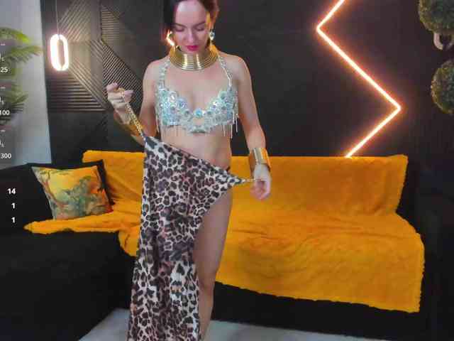Shanita-moon webcam