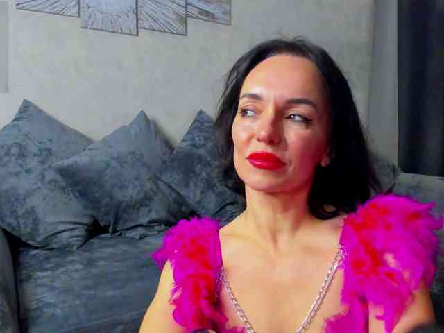 Shanita-moon webcam