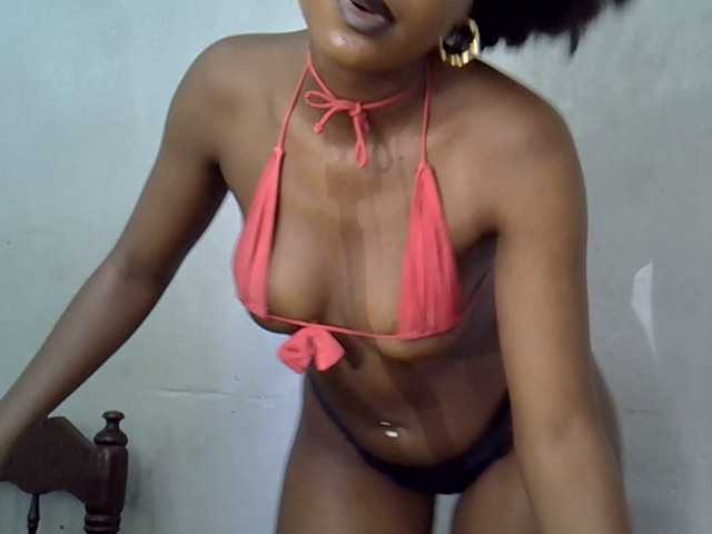 SpicyMackenzie1's BongaCams show and profile