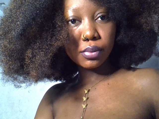 SpicyMackenzie1's BongaCams show and profile