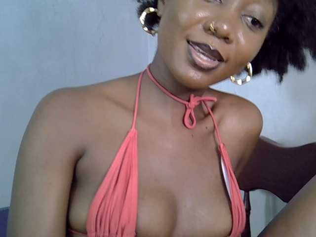 SpicyMackenzie1's BongaCams show and profile