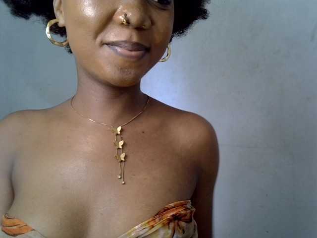 SpicyMackenzie1's BongaCams show and profile