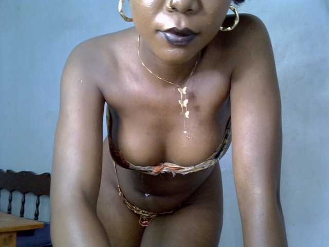 SpicyMackenzie1's BongaCams show and profile