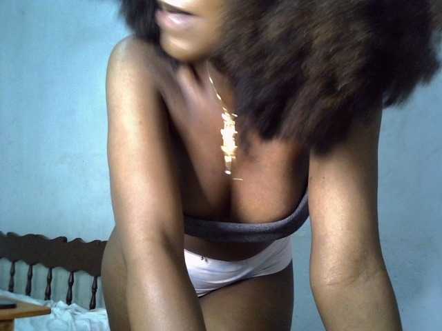 SpicyMackenzie1's BongaCams show and profile