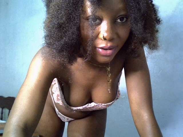 SpicyMackenzie1's BongaCams show and profile