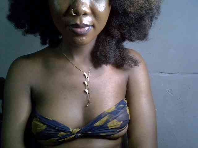 SpicyMackenzie1 webcam