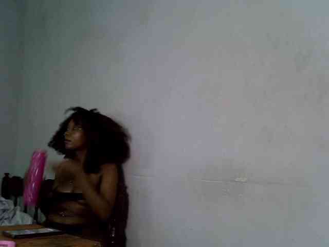 SpicyMackenzie1 webcam