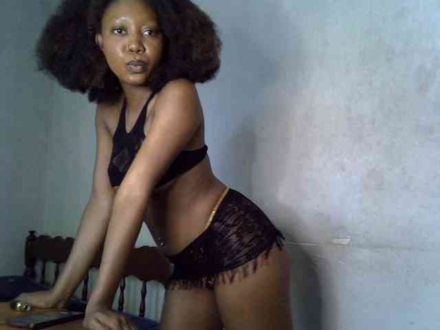 SpicyMackenzie1 webcam