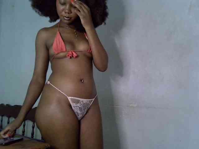 SpicyMackenzie1 webcam