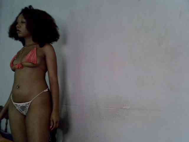 SpicyMackenzie1 webcam