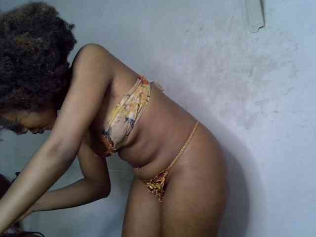 SpicyMackenzie1 webcam