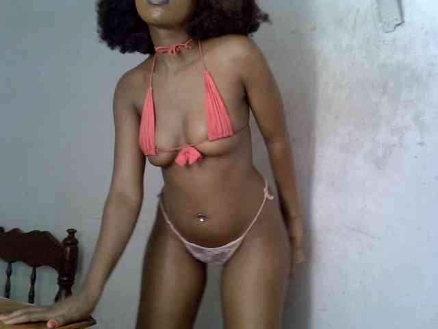 SpicyMackenzie1 webcam