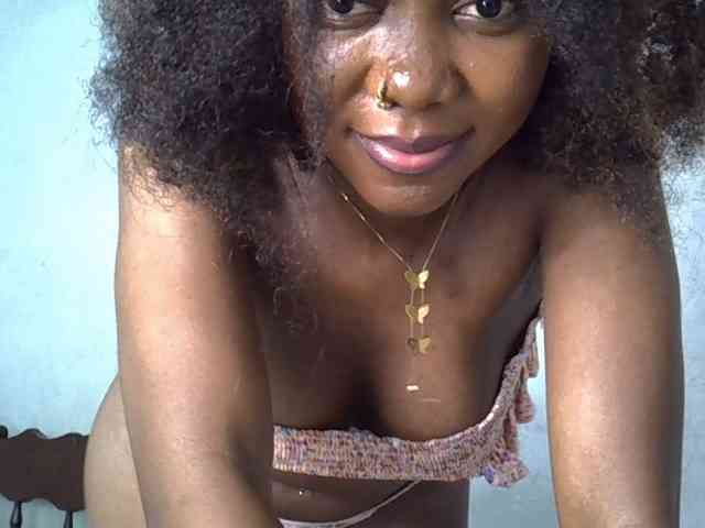 SpicyMackenzie1 webcam