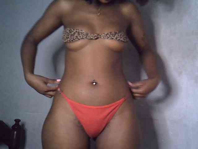 SpicyMackenzie1 webcam