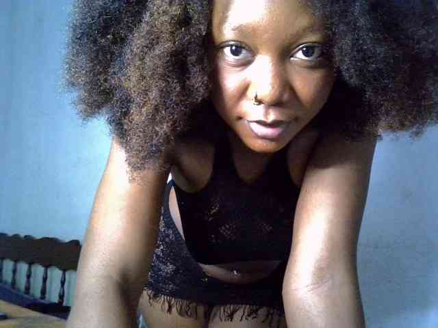 SpicyMackenzie1 webcam