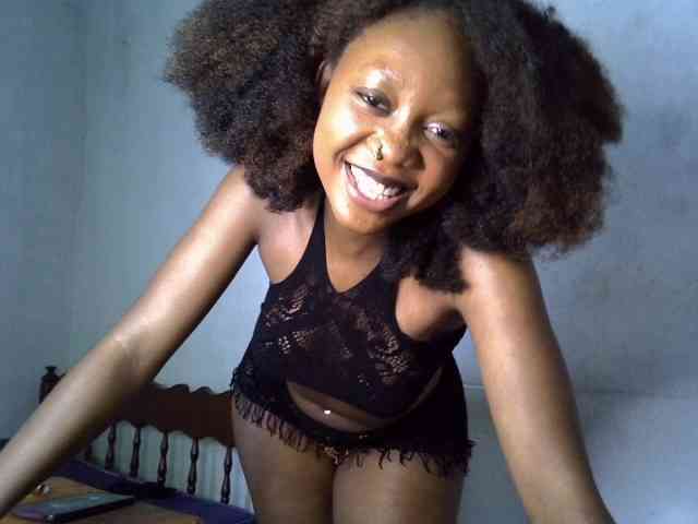 SpicyMackenzie1 webcam