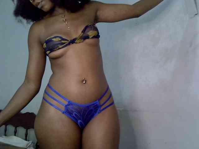 SpicyMackenzie1 webcam