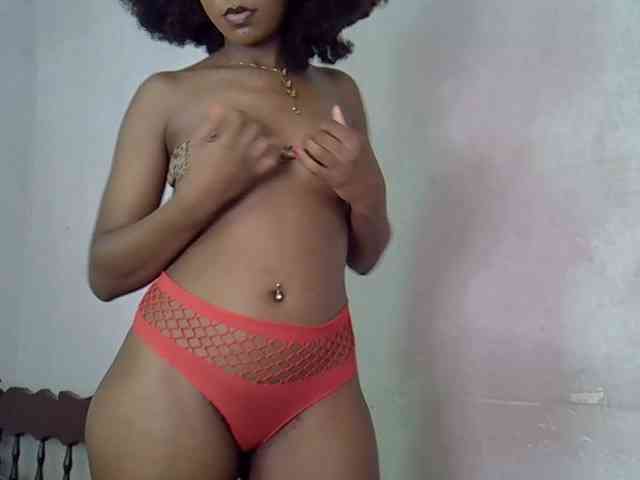 SpicyMackenzie1 webcam