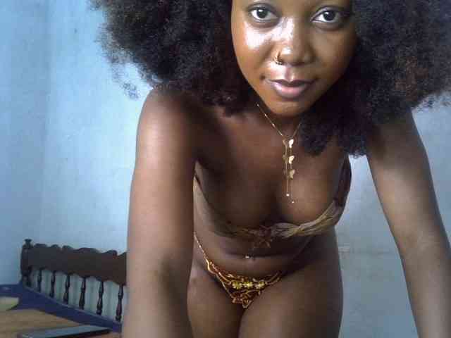 SpicyMackenzie1 webcam