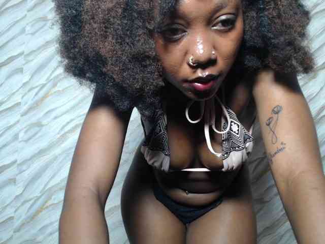 SpicyMackenzie1 webcam