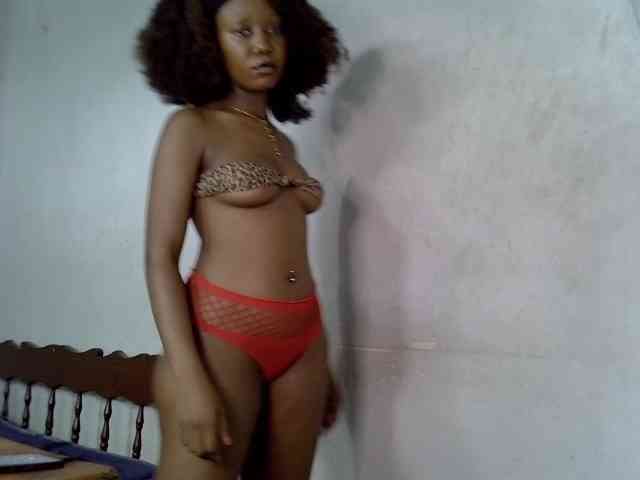 SpicyMackenzie1 webcam