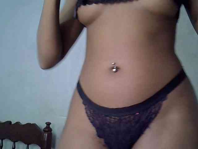 SpicyMackenzie1 webcam