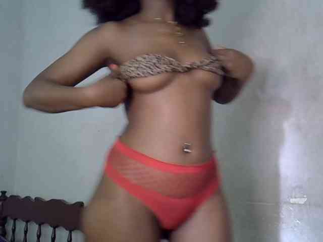 SpicyMackenzie1 webcam