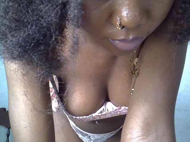 SpicyMackenzie1 webcam