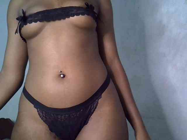 SpicyMackenzie1 webcam