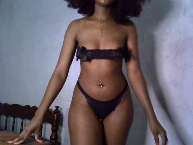 SpicyMackenzie1 webcam