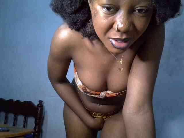 SpicyMackenzie1 webcam