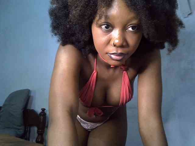 SpicyMackenzie1 webcam