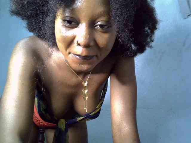 SpicyMackenzie1 webcam