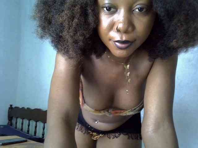 SpicyMackenzie1 webcam