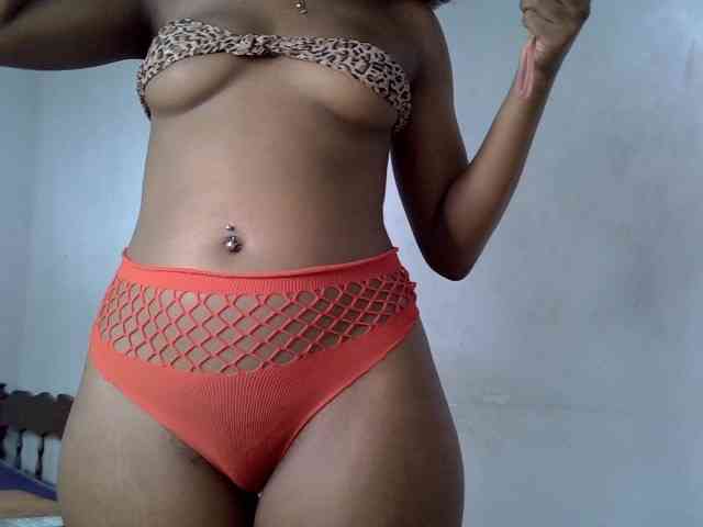 SpicyMackenzie1 webcam