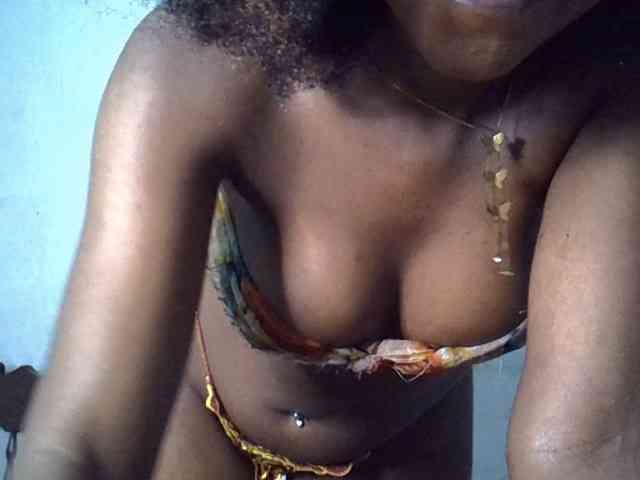 SpicyMackenzie1 webcam