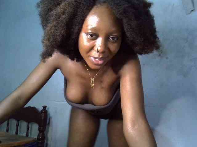 SpicyMackenzie1 webcam