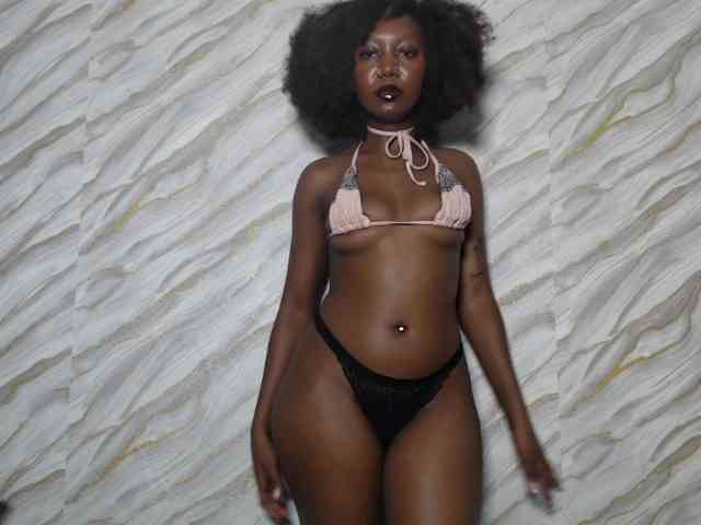 SpicyMackenzie1 webcam