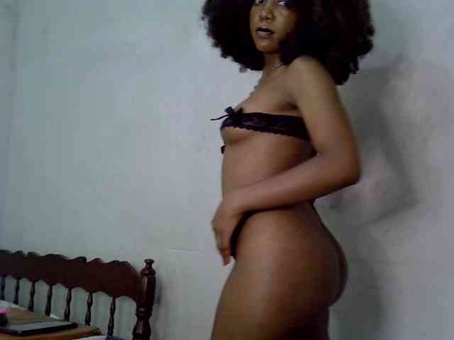 SpicyMackenzie1 webcam