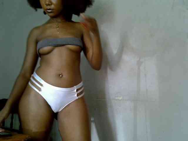 SpicyMackenzie1 webcam