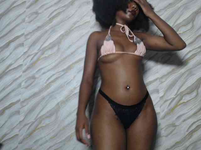 SpicyMackenzie1 webcam
