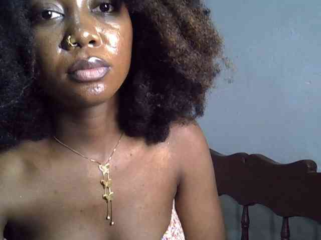 SpicyMackenzie1 webcam